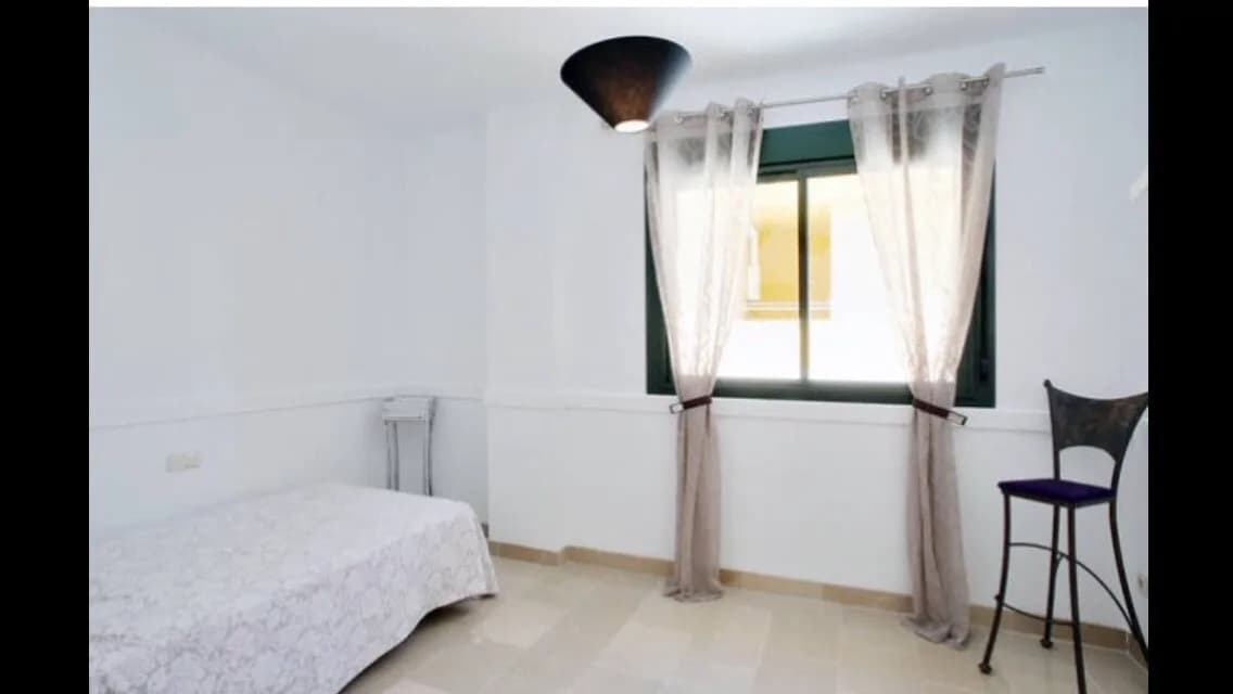 3 Bedroom Penthouse for Sale in San Pedro de Alcántara, Málaga - Image 6