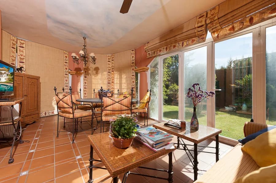 4 Bedroom Detached Villa for Sale in Benalmadena, Málaga - Image 3