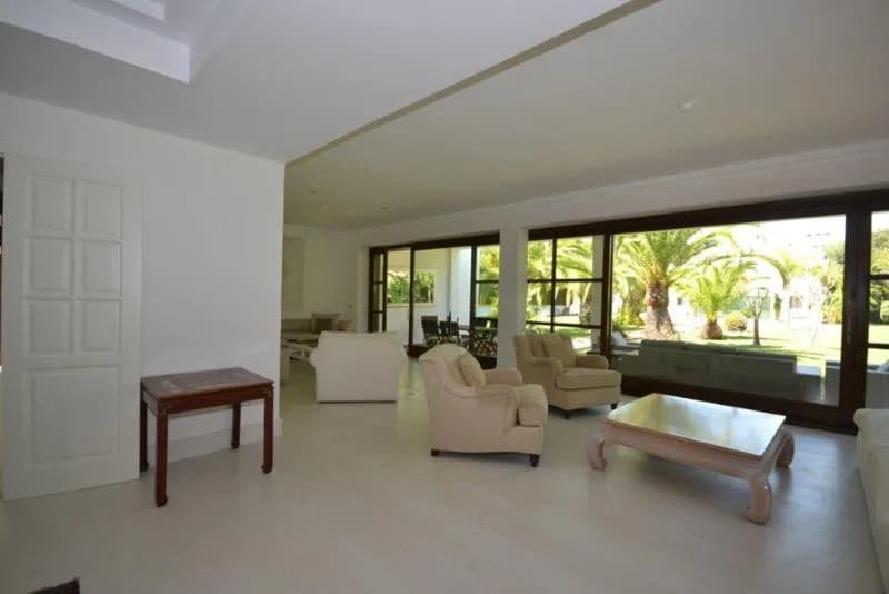 6 Bedroom Detached Villa for Sale in Guadalmina Baja, Málaga - Image 7