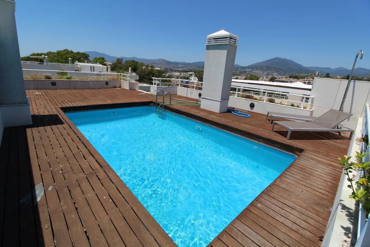 4 Bedroom Penthouse for Sale in Puerto Banús, Málaga - Image 5