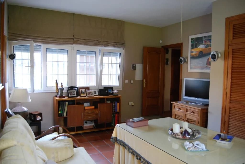4 Bedroom Detached Villa for Sale in Alhaurín de la Torre, Málaga - Image 7