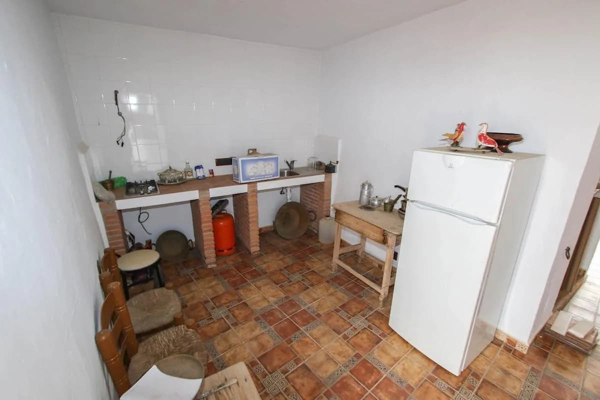 7 Bedroom Townhouse for Sale in Guaro, Málaga - Image 9