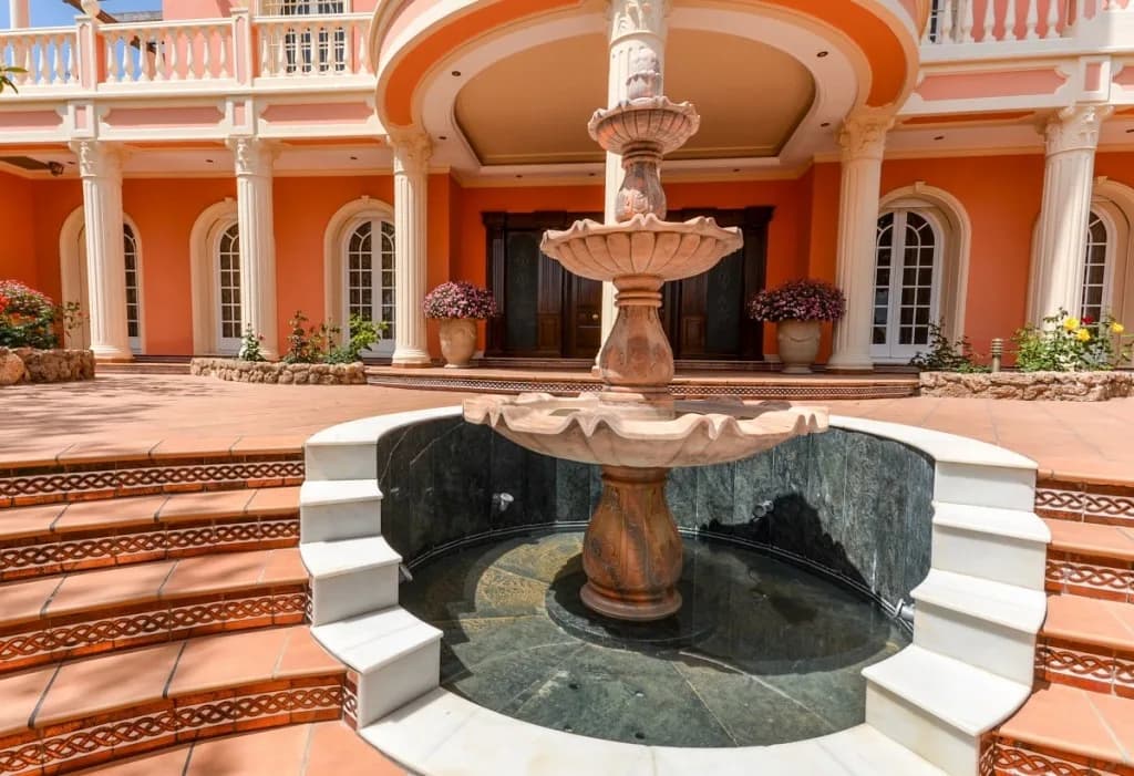 7 Bedroom Detached Villa for Sale in Benalmadena, Málaga - Image 9
