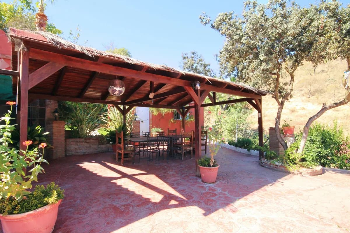 5 Bedroom Finca - Cortijo for Sale in Monda, Málaga - Image 3