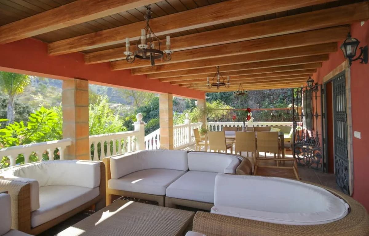 5 Bedroom Finca - Cortijo for Sale in Monda, Málaga - Image 6