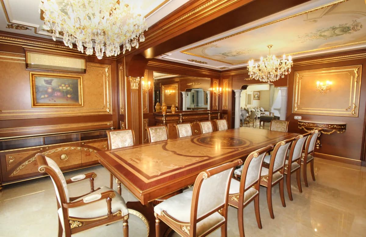 8 Bedroom Detached Villa for Sale in Guadalmina Baja, Málaga - Image 4