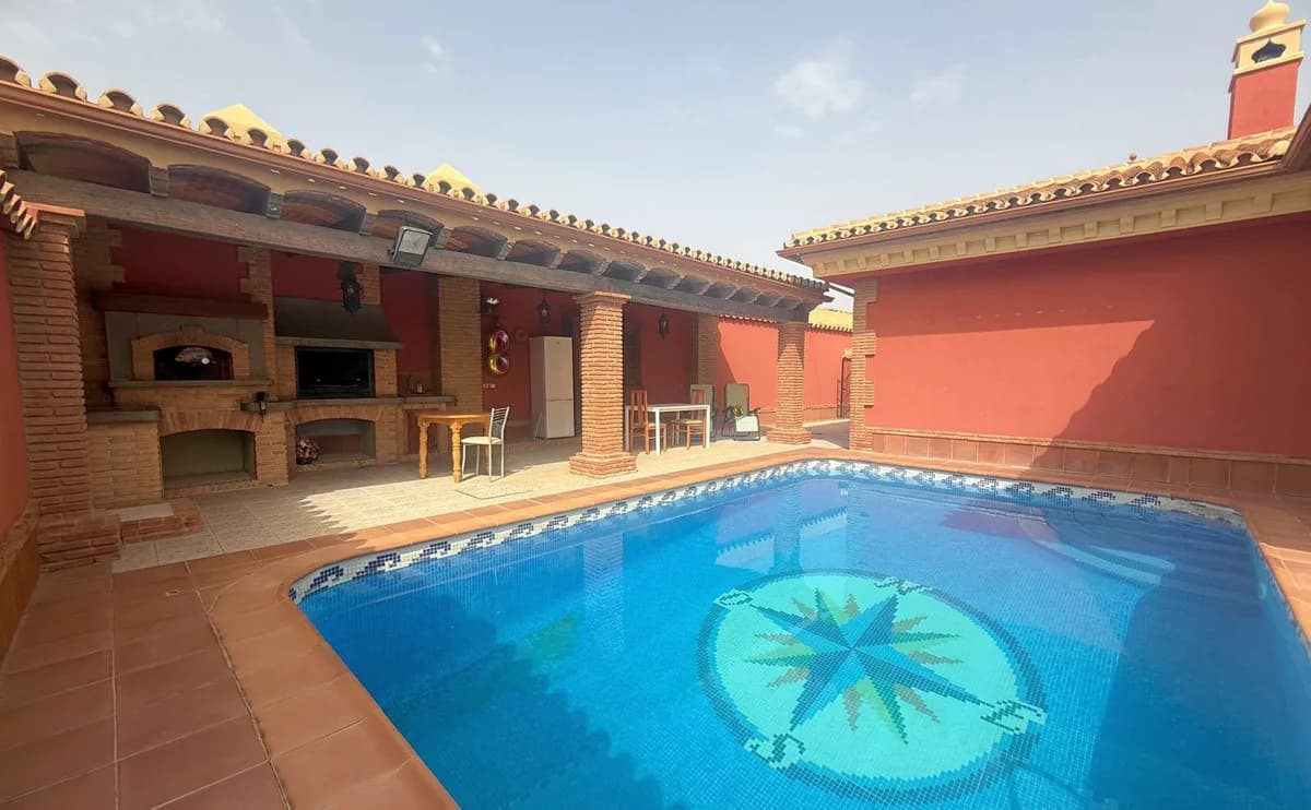 3 Bedroom Detached Villa for Sale in Mijas Costa, Málaga - Image 5