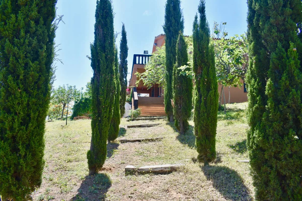 4 Bedroom Detached Villa for Sale in La Cala de Mijas, Málaga - Image 5