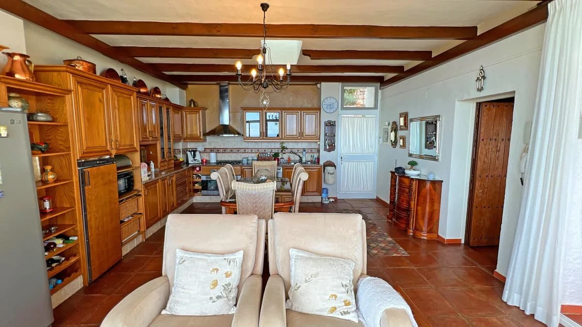 6 Bedroom Detached Villa for Sale in Mijas, Málaga - Image 6