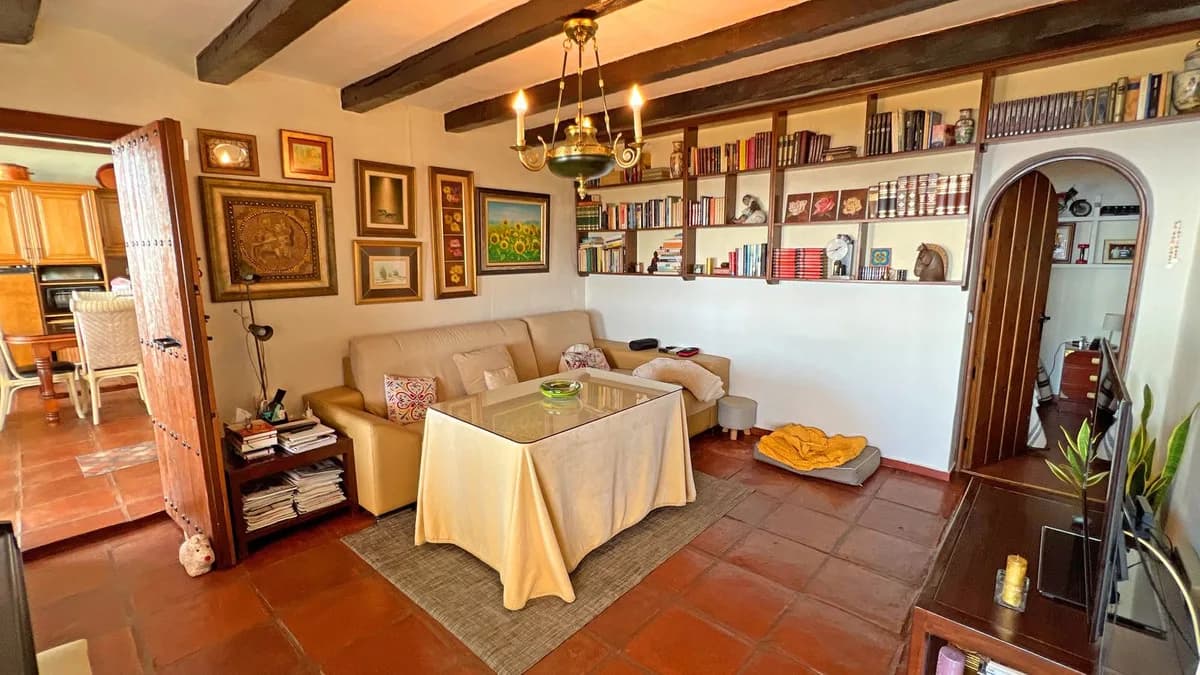 6 Bedroom Detached Villa for Sale in Mijas, Málaga - Image 8