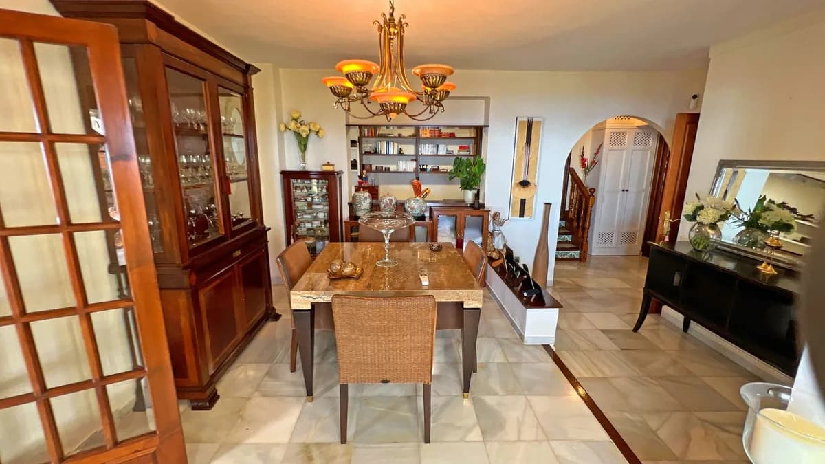6 Bedroom Detached Villa for Sale in Mijas, Málaga - Image 9