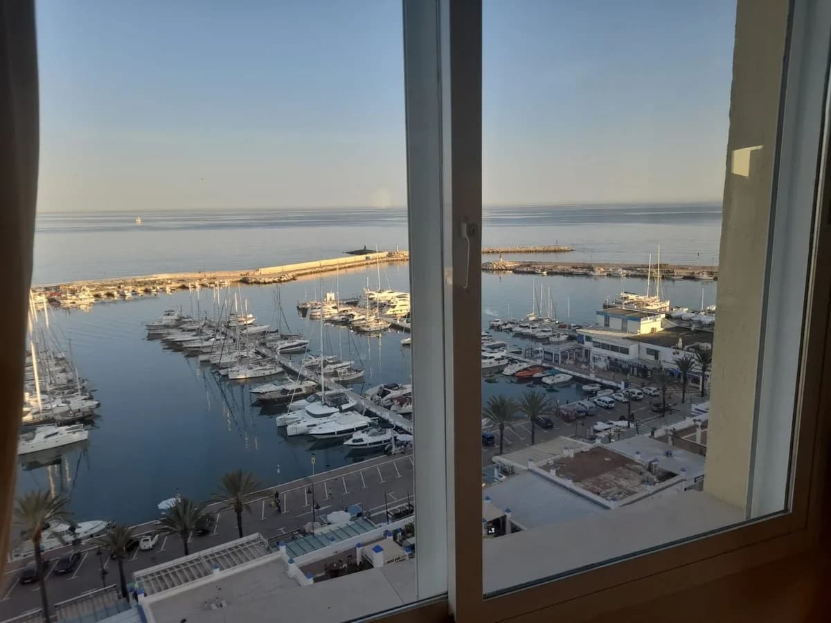 2 Bedroom Penthouse for Sale in Estepona, Málaga - Image 4