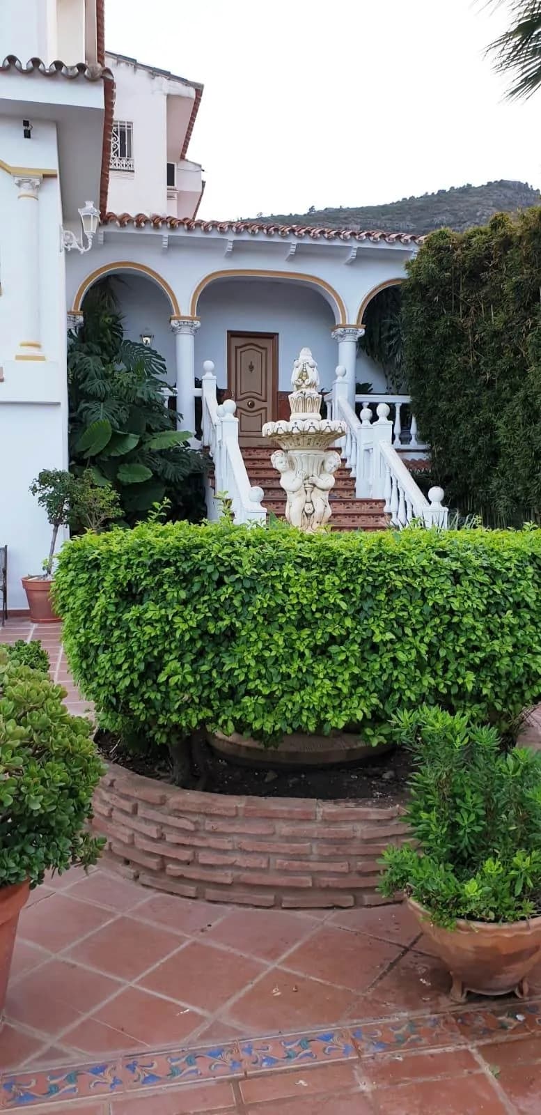 6 Bedroom Detached Villa for Sale in Alhaurín de la Torre, Málaga