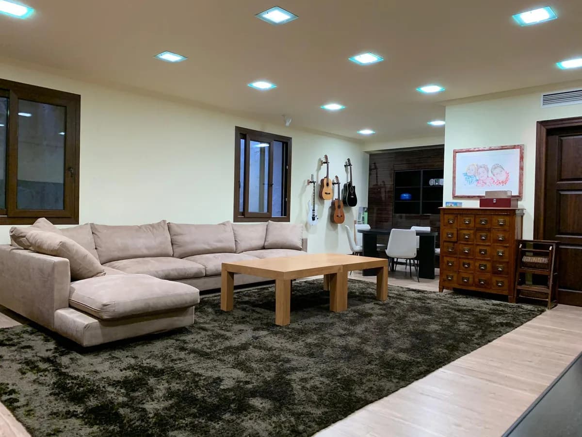 5 Bedroom Detached Villa for Sale in Sierra Blanca, Málaga - Image 8