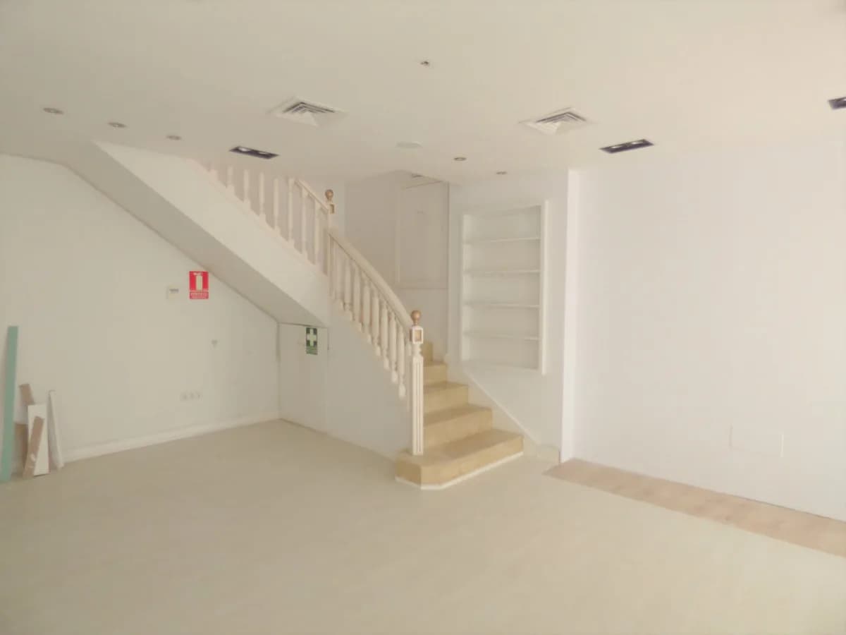 2 Bedroom Townhouse for Sale in Marbella, Málaga - Image 9