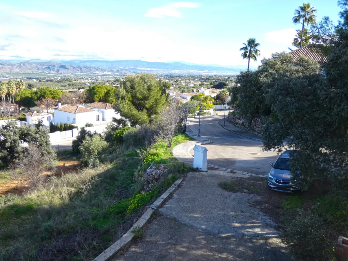 9 Bedroom Detached Villa for Sale in Alhaurín el Grande, Málaga - Image 7