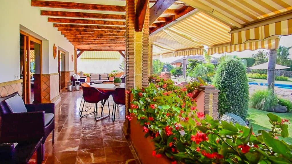 8 Bedroom Finca - Cortijo for Sale in Coín, Málaga - Image 9