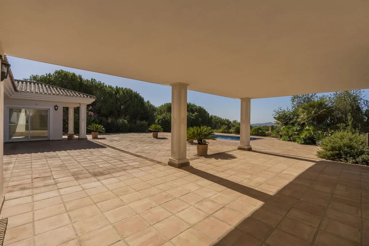 5 Bedroom Detached Villa for Sale in Valtocado, Málaga - Image 6