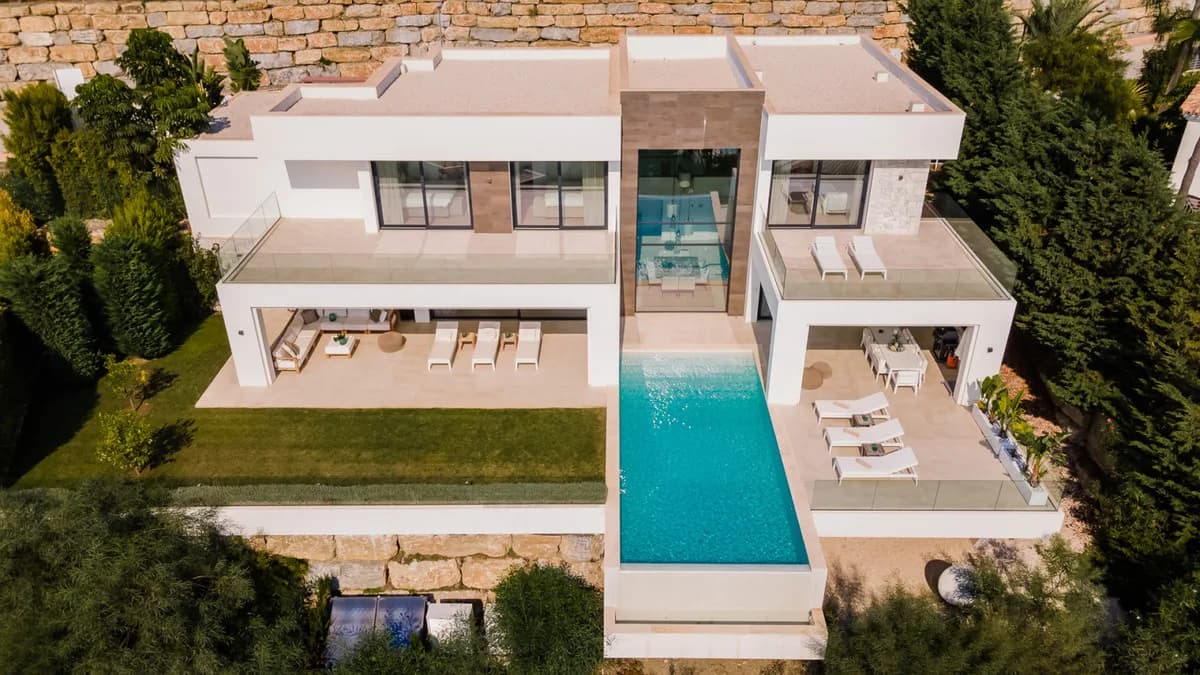 3 Bedroom Detached Villa for Sale in Benahavís, Málaga