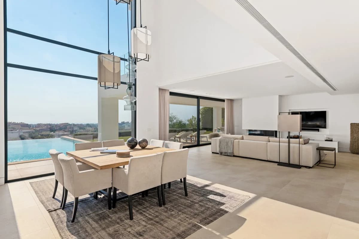 3 Bedroom Detached Villa for Sale in Benahavís, Málaga - Image 5