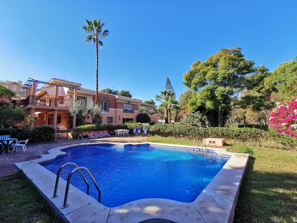 11 Bedroom Detached Villa for Sale in Torremolinos, Málaga