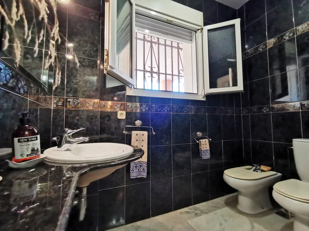 11 Bedroom Detached Villa for Sale in Torremolinos, Málaga - Image 9