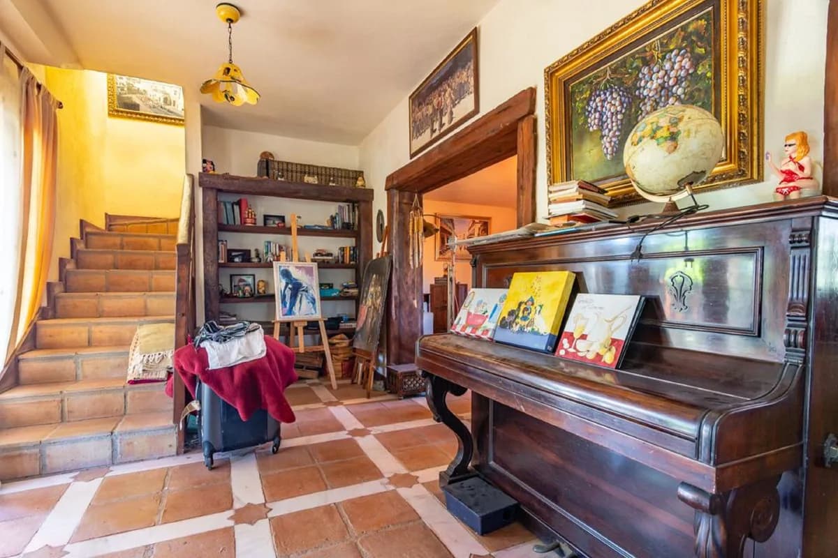 5 Bedroom Detached Villa for Sale in Mijas, Málaga - Image 7