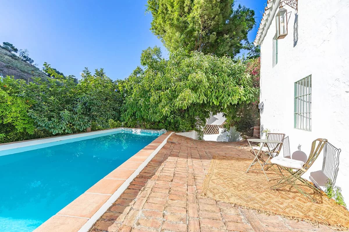 4 Bedroom Finca - Cortijo for Sale in Coín, Málaga - Image 9