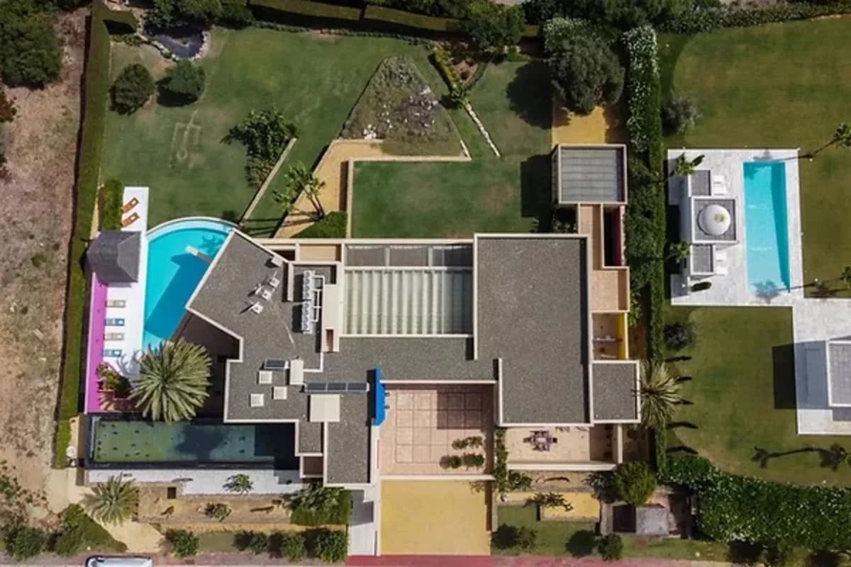 5 Bedroom Detached Villa for Sale in Sotogrande Alto, Cádiz - Image 2