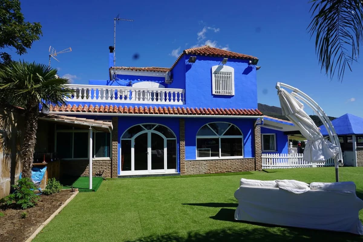 6 Bedroom Finca - Cortijo for Sale in Estepona, Málaga - Image 9