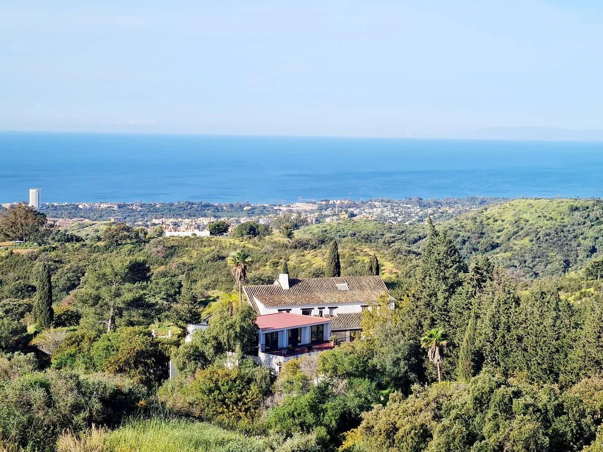 5 Bedroom Finca - Cortijo for Sale in Las Chapas, Málaga