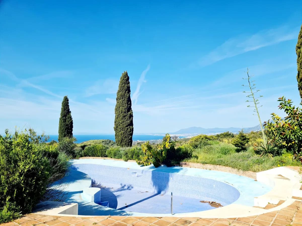 5 Bedroom Finca - Cortijo for Sale in Las Chapas, Málaga - Image 8