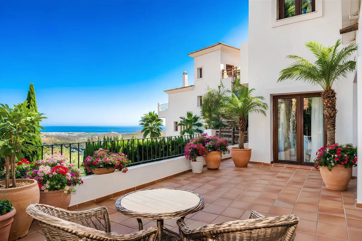 5 Bedroom Detached Villa for Sale in Benahavís, Málaga