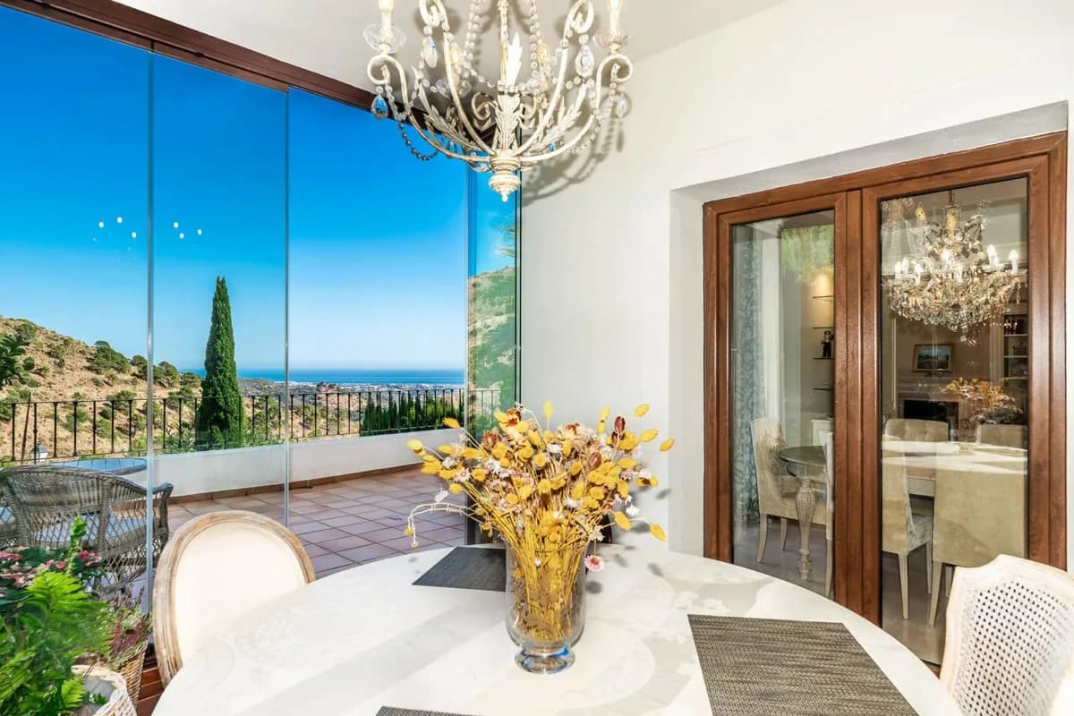 5 Bedroom Detached Villa for Sale in Benahavís, Málaga - Image 5