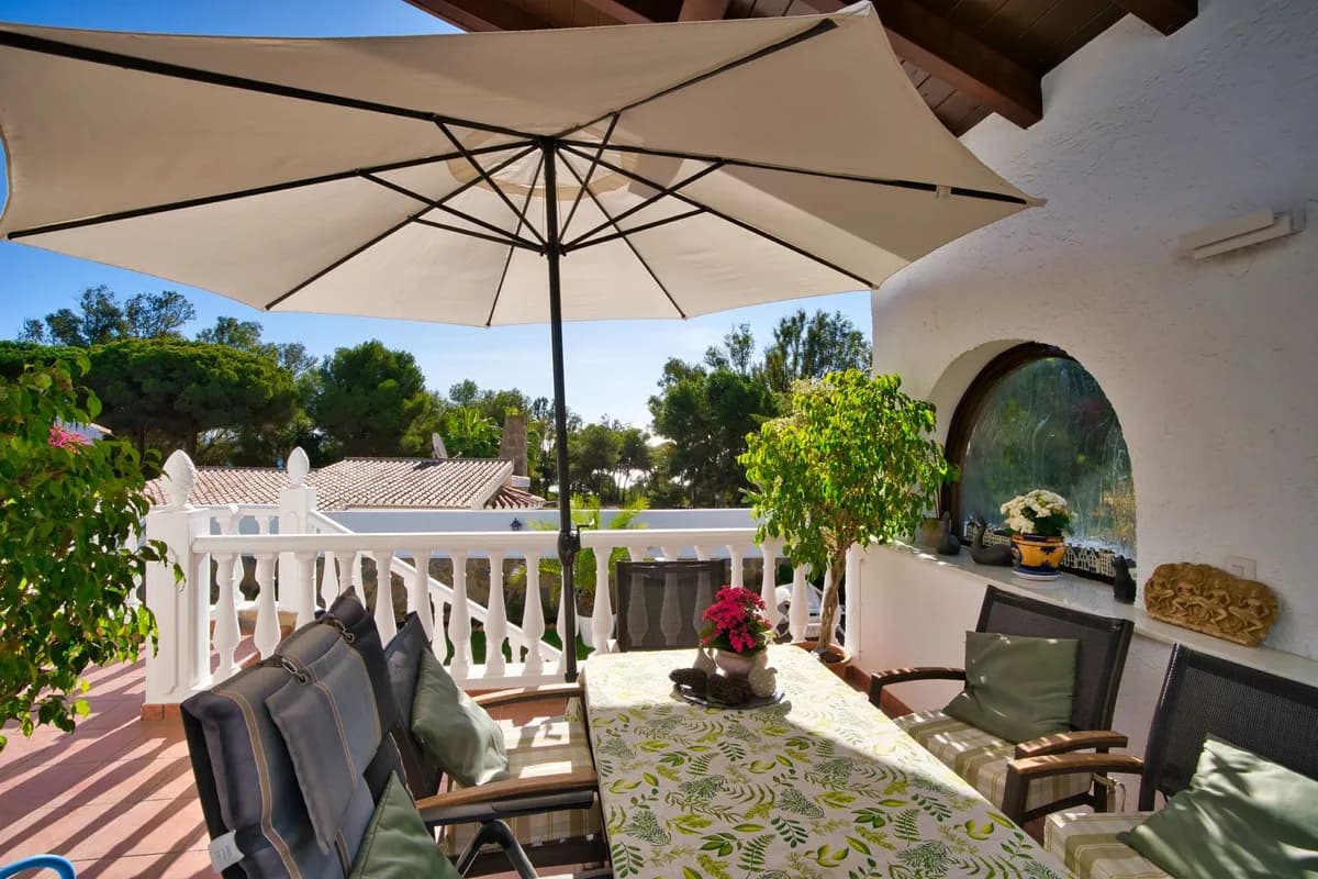 4 Bedroom Detached Villa for Sale in Torrenueva, Málaga - Image 6