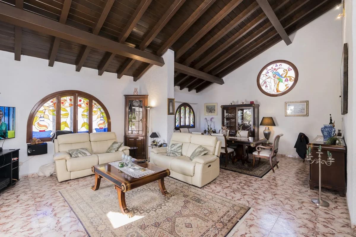 4 Bedroom Detached Villa for Sale in Torrenueva, Málaga - Image 8