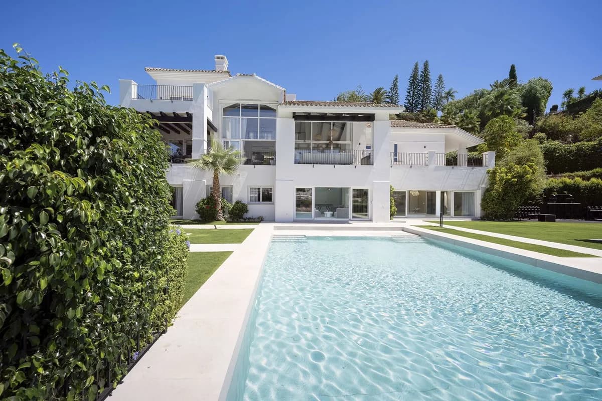 7 Bedroom Detached Villa for Sale in Benahavís, Málaga