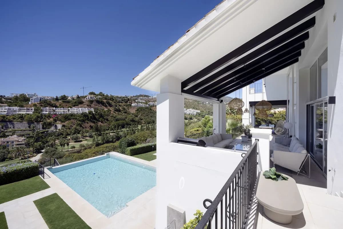 7 Bedroom Detached Villa for Sale in Benahavís, Málaga - Image 6