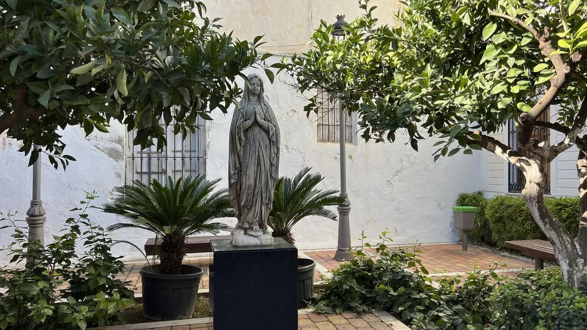 3 Bedroom Townhouse for Sale in Coín, Málaga - Image 4