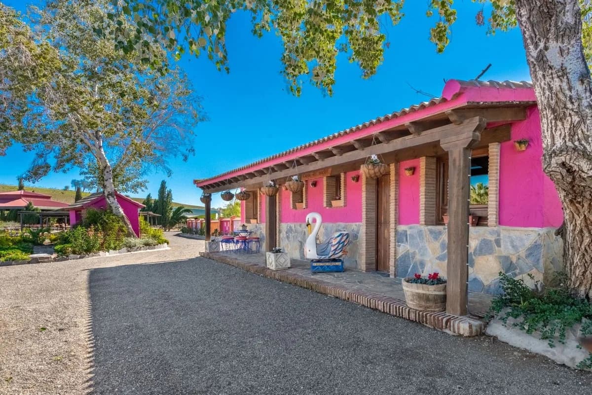 8 Bedroom Finca - Cortijo for Sale in Coín, Málaga - Image 3