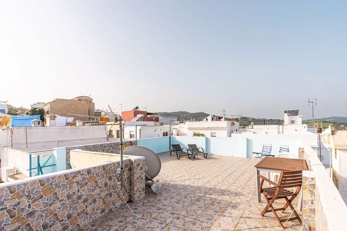 3 Bedroom Townhouse for Sale in Guadiaro, Cádiz - Image 5
