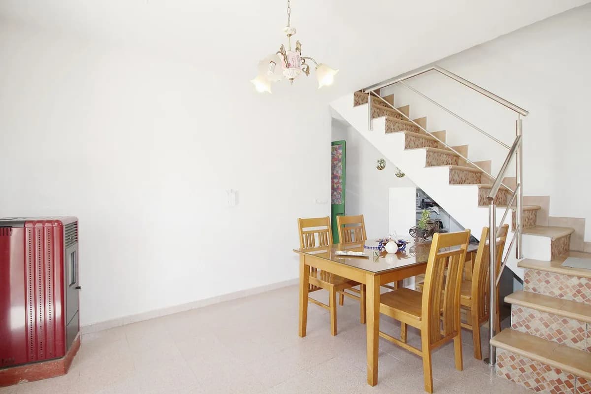2 Bedroom Semi-Detached House for Sale in Coín, Málaga - Image 8