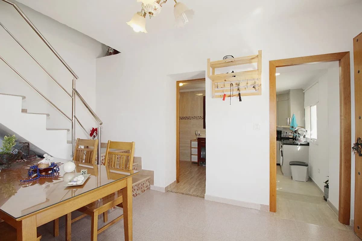 2 Bedroom Semi-Detached House for Sale in Coín, Málaga - Image 9