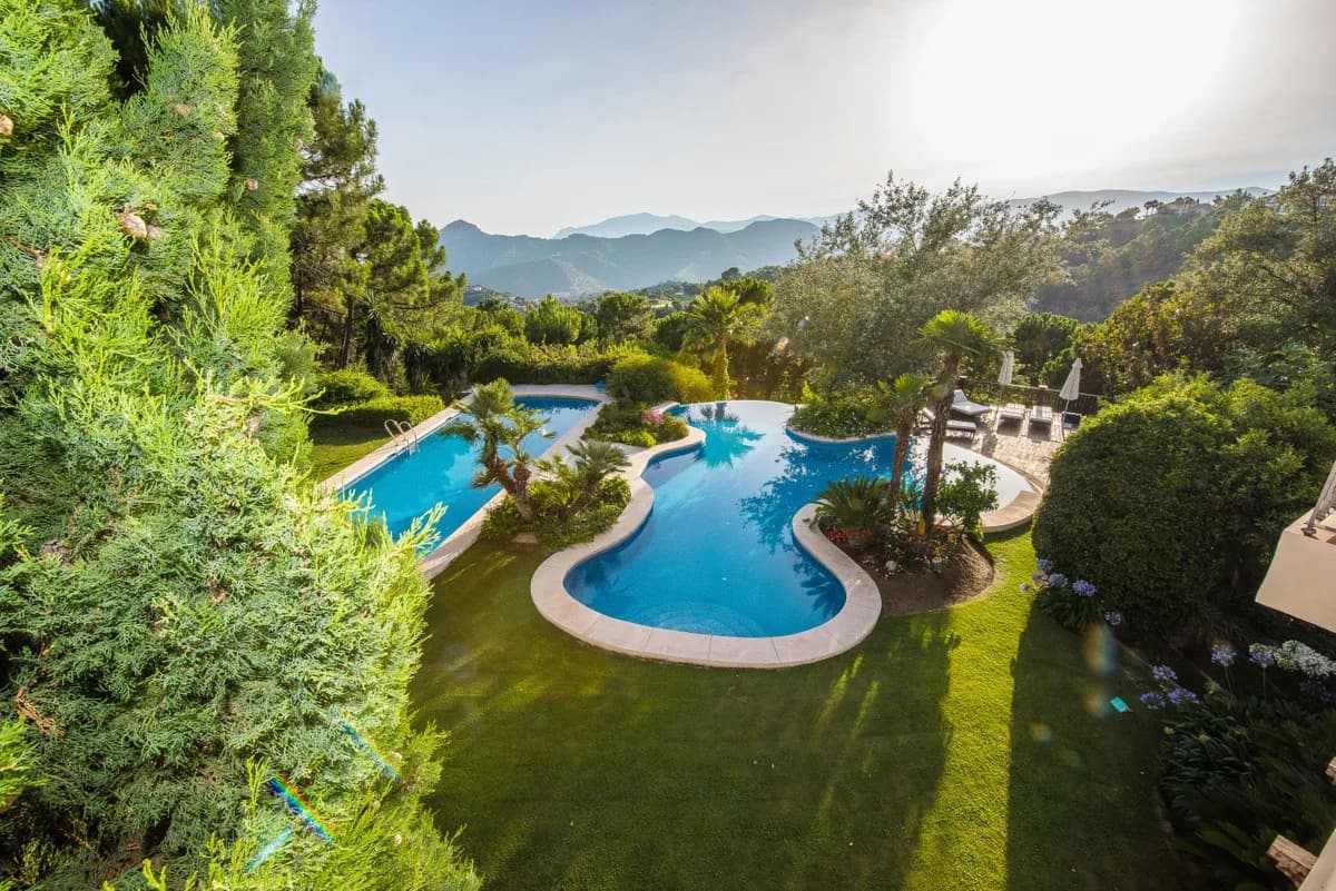 8 Bedroom Detached Villa for Sale in La Zagaleta, Málaga