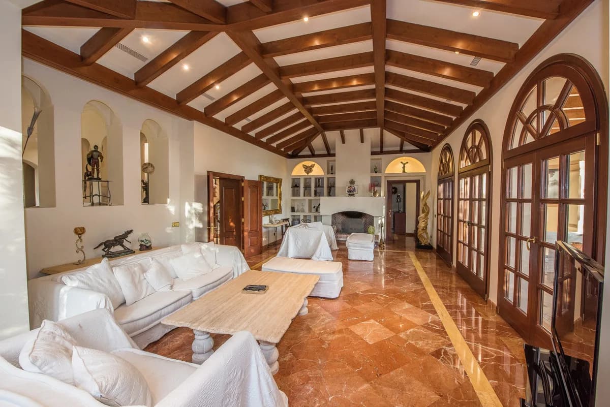 8 Bedroom Detached Villa for Sale in La Zagaleta, Málaga - Image 8