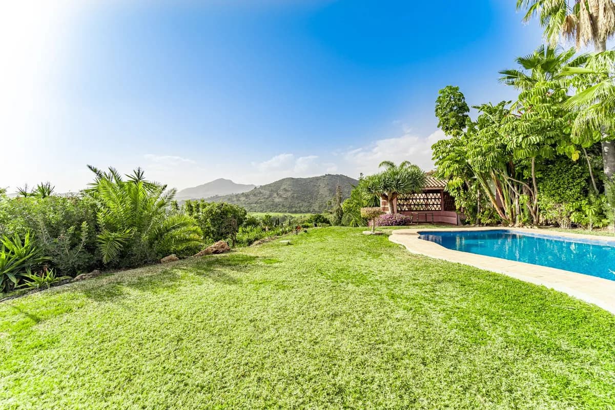 5 Bedroom Detached Villa for Sale in Benahavís, Málaga - Image 7