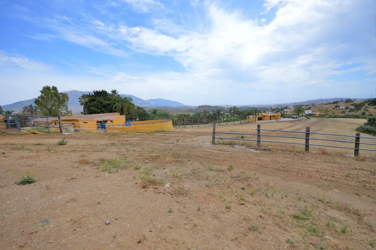 9 Bedroom Finca - Cortijo for Sale in Mijas, Málaga - Image 7