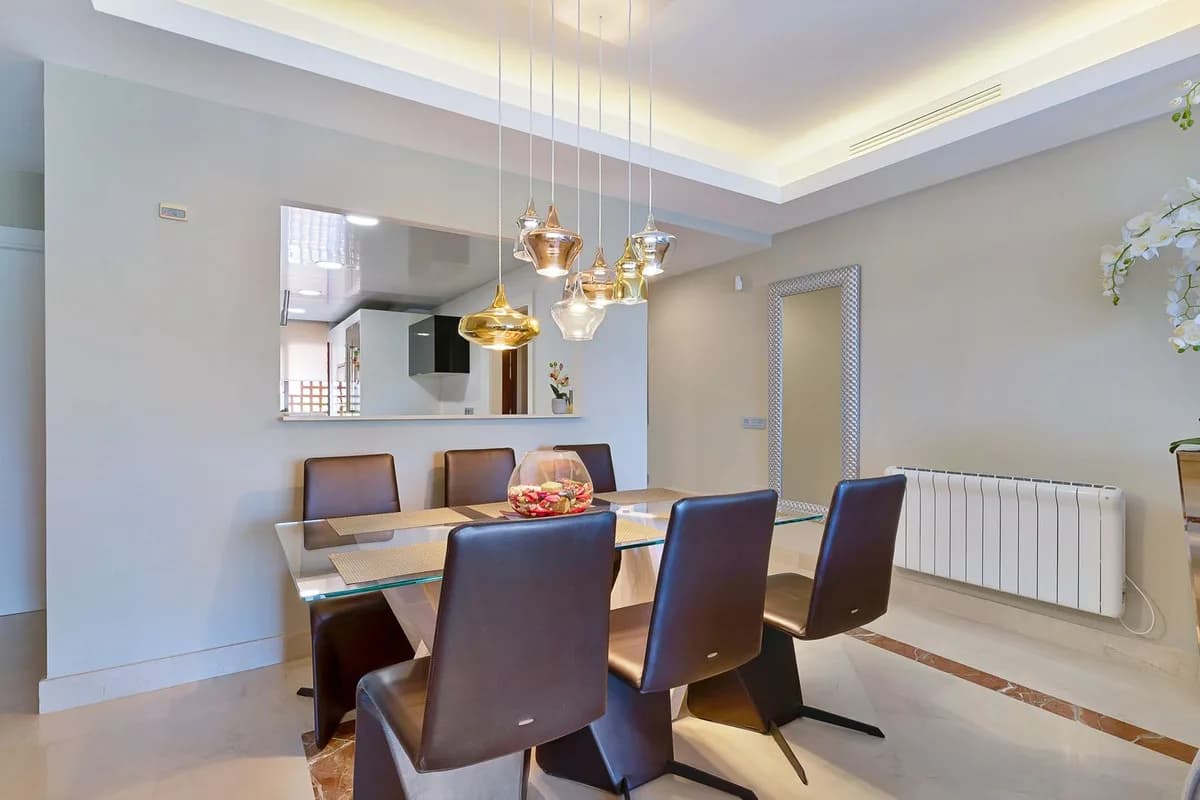 3 Bedroom Penthouse for Sale in San Pedro de Alcántara, Málaga - Image 9