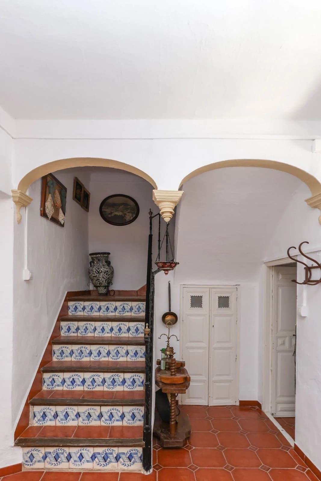 5 Bedroom Townhouse for Sale in Tolox, Málaga - Image 6