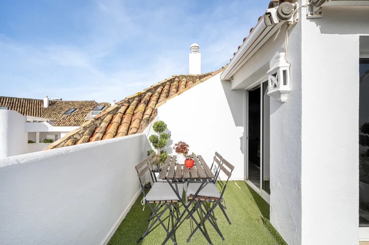2 Bedroom Penthouse for Sale in The Golden Mile, Málaga - Image 8